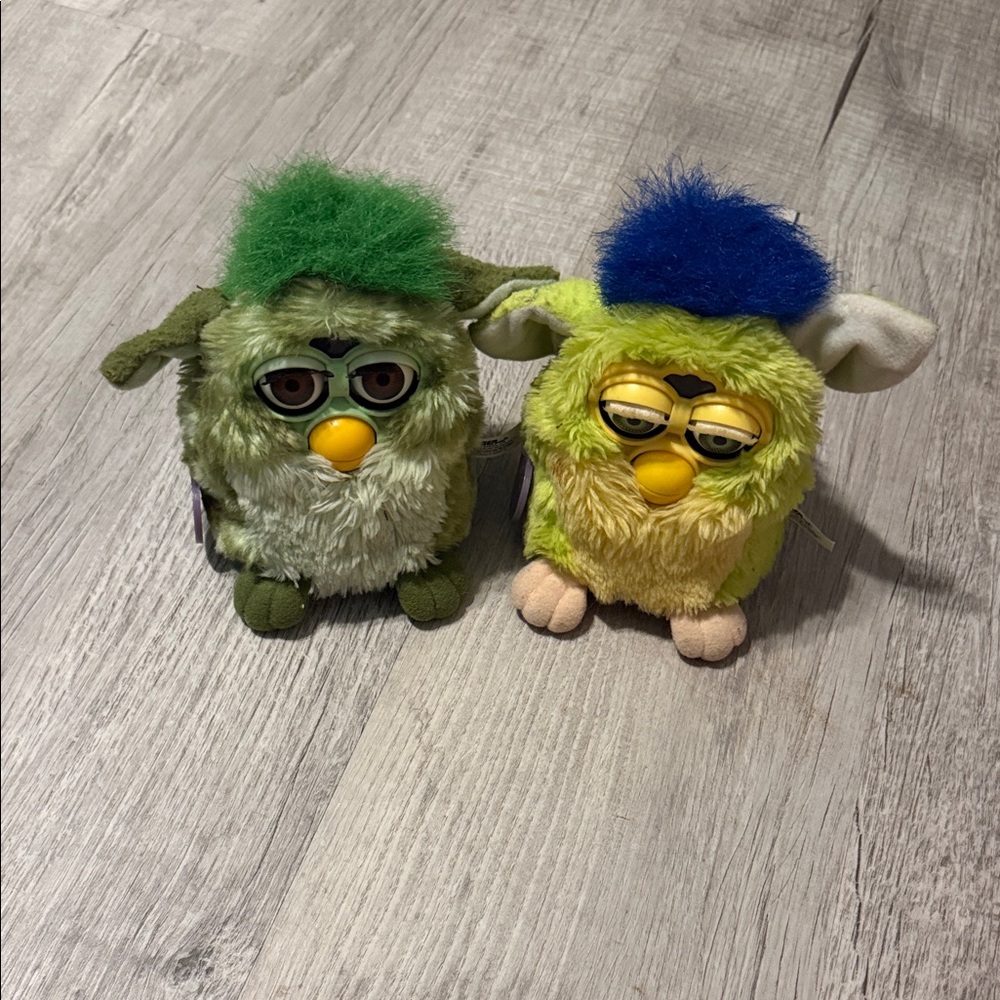 Vintage Furby Green Plush Interactive Small Pet Toy - Lime & Olive